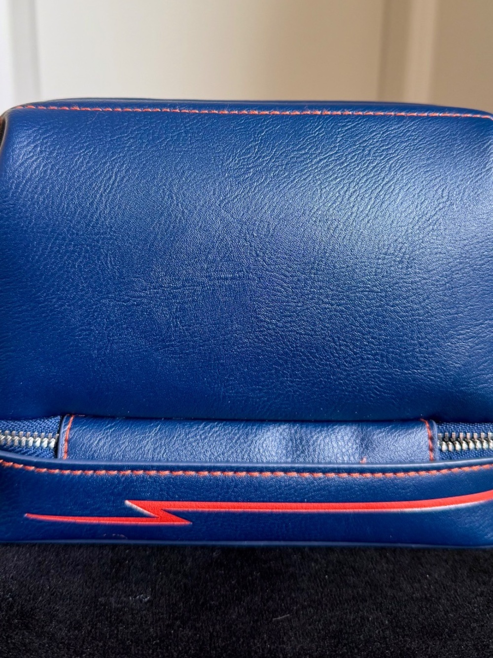Limited edition AA Centennial First class Amenity kit - Picture 3 of 3
